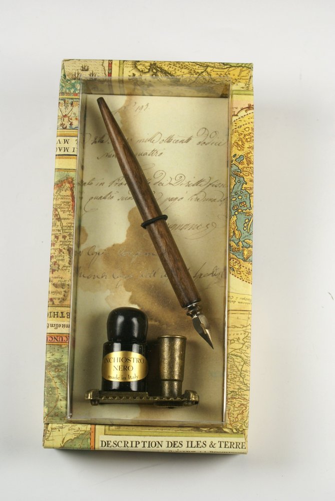 Set pluma pequeÑa con plumilla y tinta