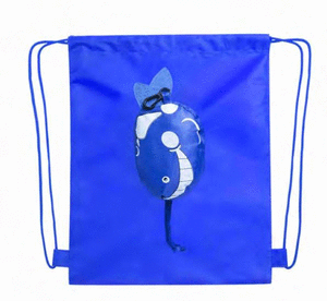 Mochila azul de cuerdas kissa con figura ballena